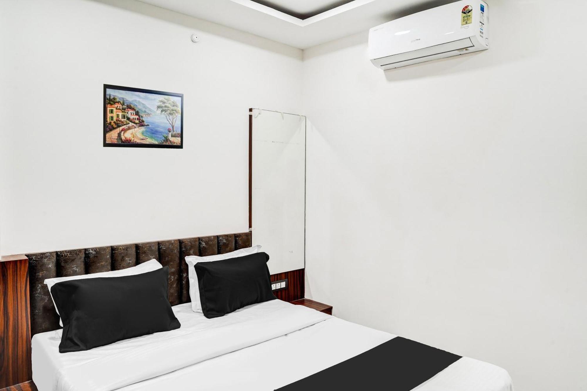 Hotel O Rudra Palace Бхопал Экстерьер фото
